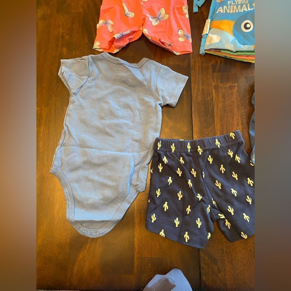 NWOT Lot of Baby/Toddler/kids clothes - Picture 3 of 16